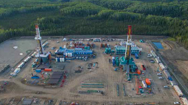 Drilling platform in the Laird and Horn River region