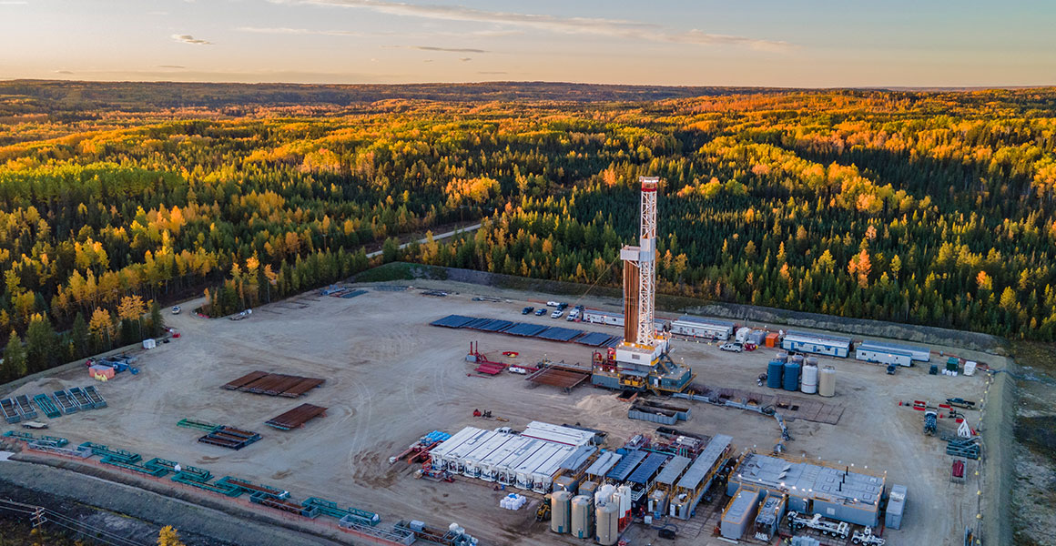 Aerial photo of a drilling rig in the Kaybob region of Alberta